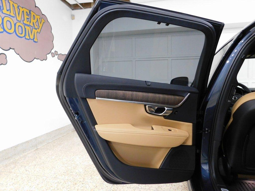 Volvo V90 Cross Country B6 Ultra 2026