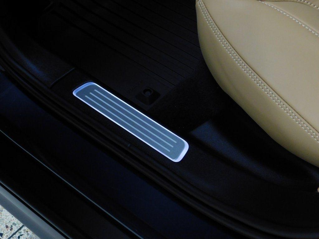 Volvo V90 Cross Country B6 Ultra 2026