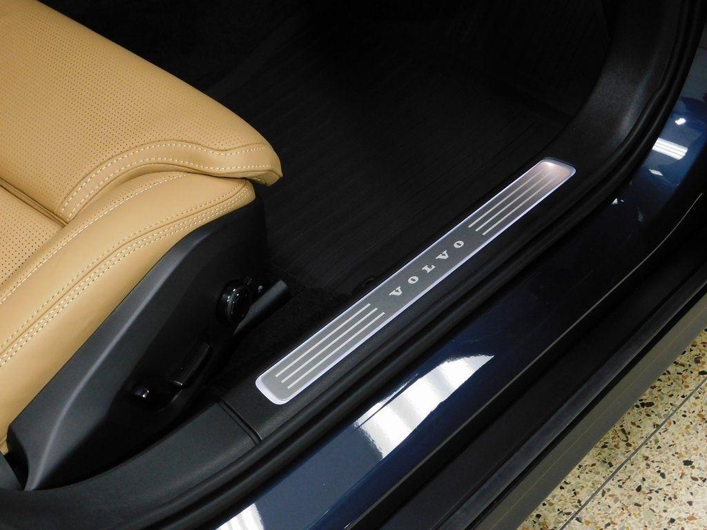 Volvo V90 Cross Country B6 Ultra 2026