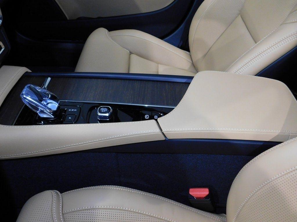 Volvo V90 Cross Country B6 Ultra 2026