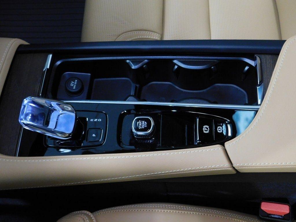 Volvo V90 Cross Country B6 Ultra 2026