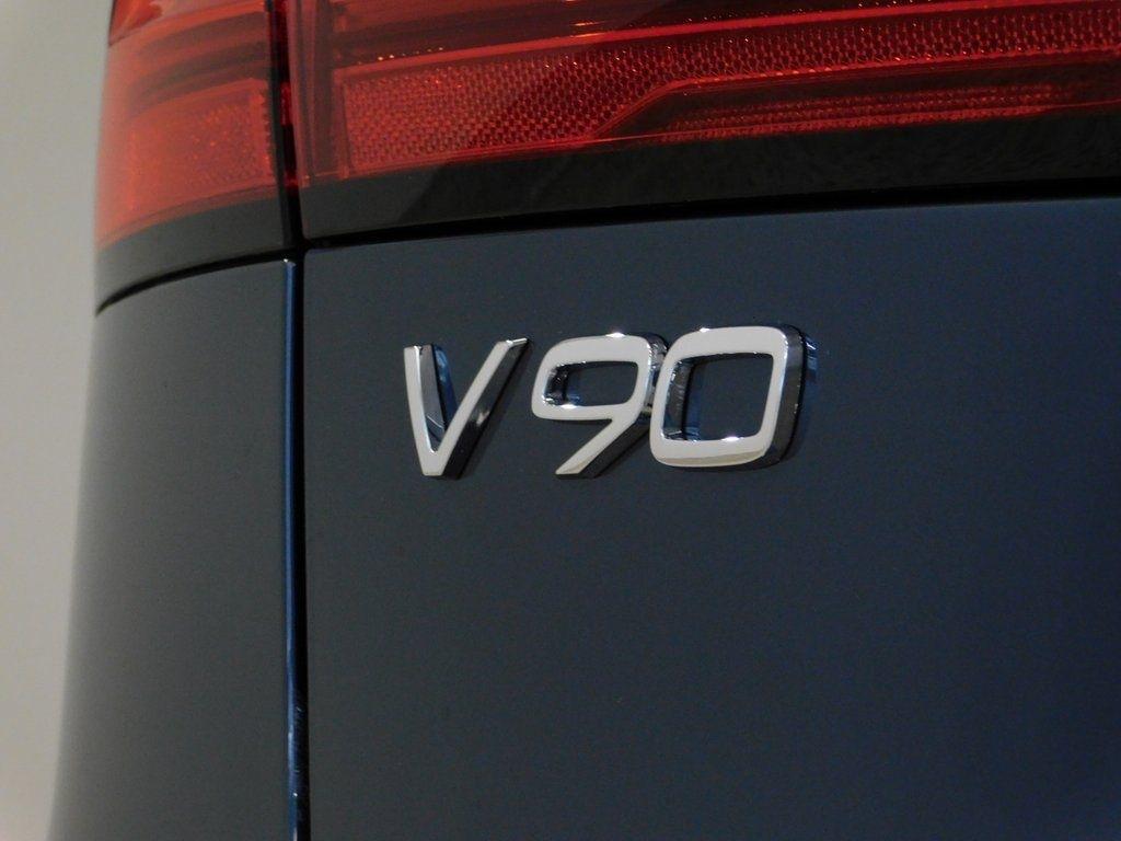 Volvo V90 Cross Country B6 Ultra 2026