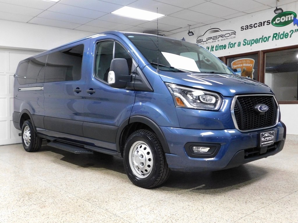 Ford Transit 350 Wagon Low Roof XLT w/Sliding Pass. 148-in. WB 2023