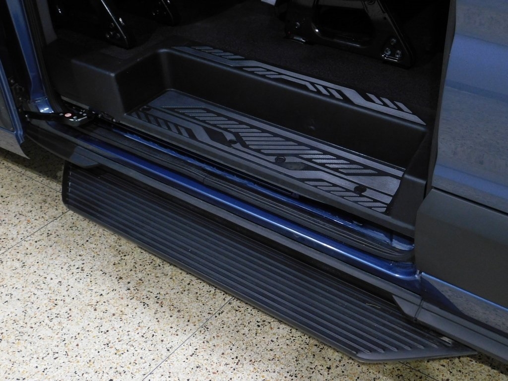 Ford Transit 350 Wagon Low Roof XLT w/Sliding Pass. 148-in. WB 2023