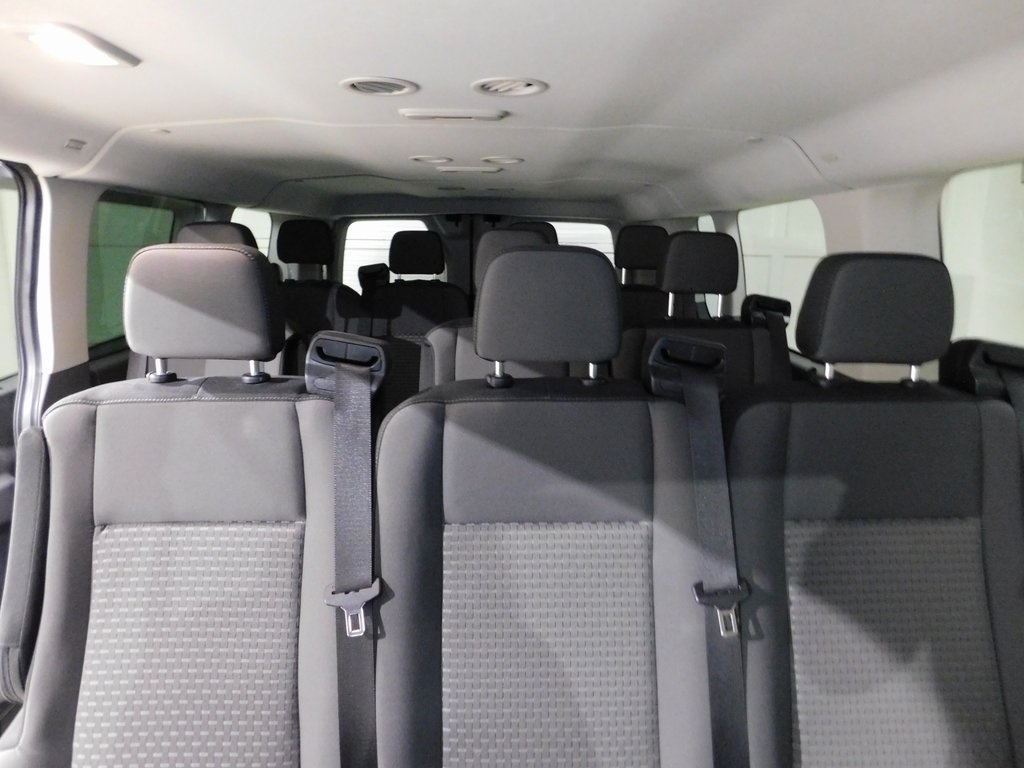 Ford Transit 350 Wagon Low Roof XLT w/Sliding Pass. 148-in. WB 2023