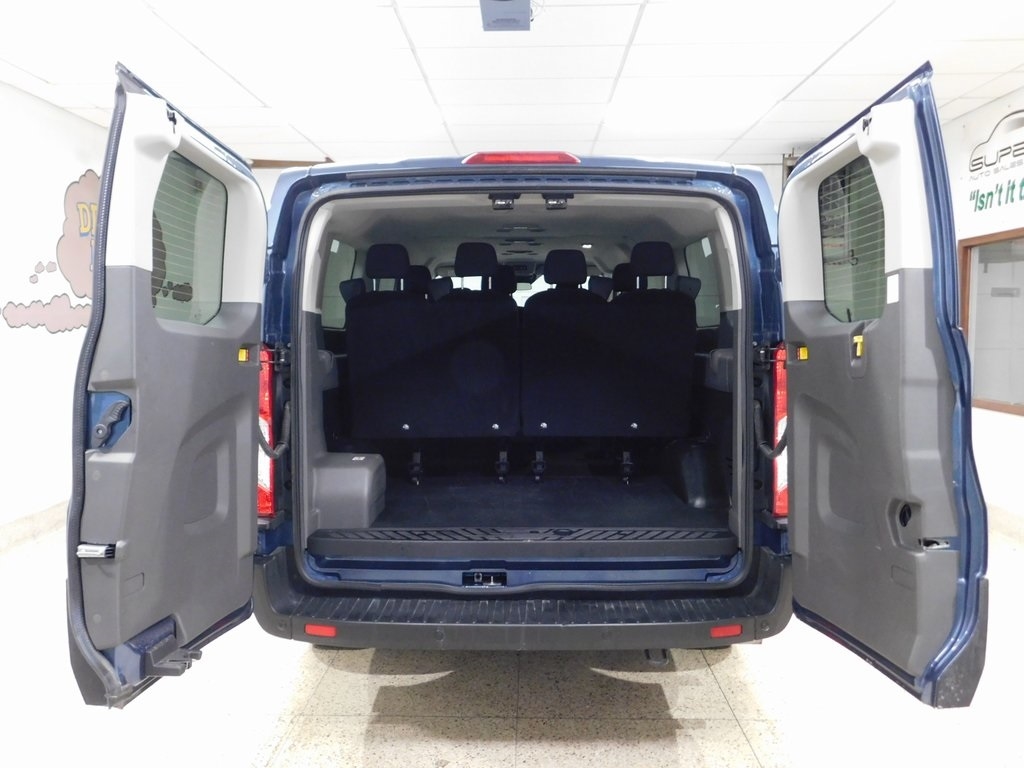 Ford Transit 350 Wagon Low Roof XLT w/Sliding Pass. 148-in. WB 2023