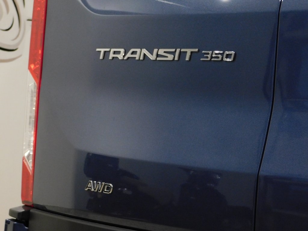 Ford Transit 350 Wagon Low Roof XLT w/Sliding Pass. 148-in. WB 2023
