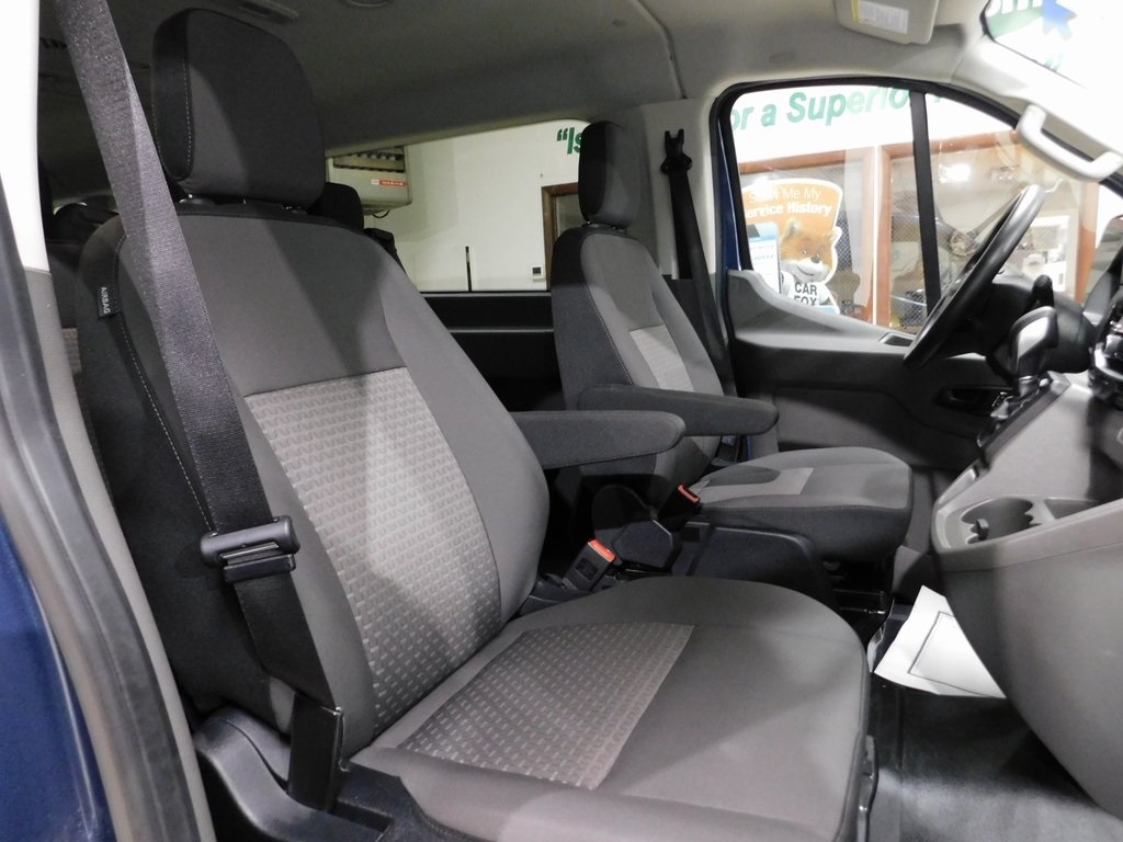 Ford Transit 350 Wagon Low Roof XLT w/Sliding Pass. 148-in. WB 2023