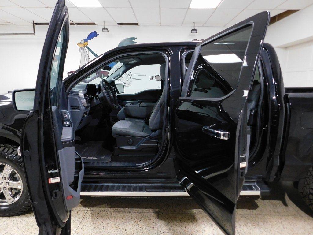 Ford F-150 XLT SuperCrew 5.5-ft. Bed 4WD 2023