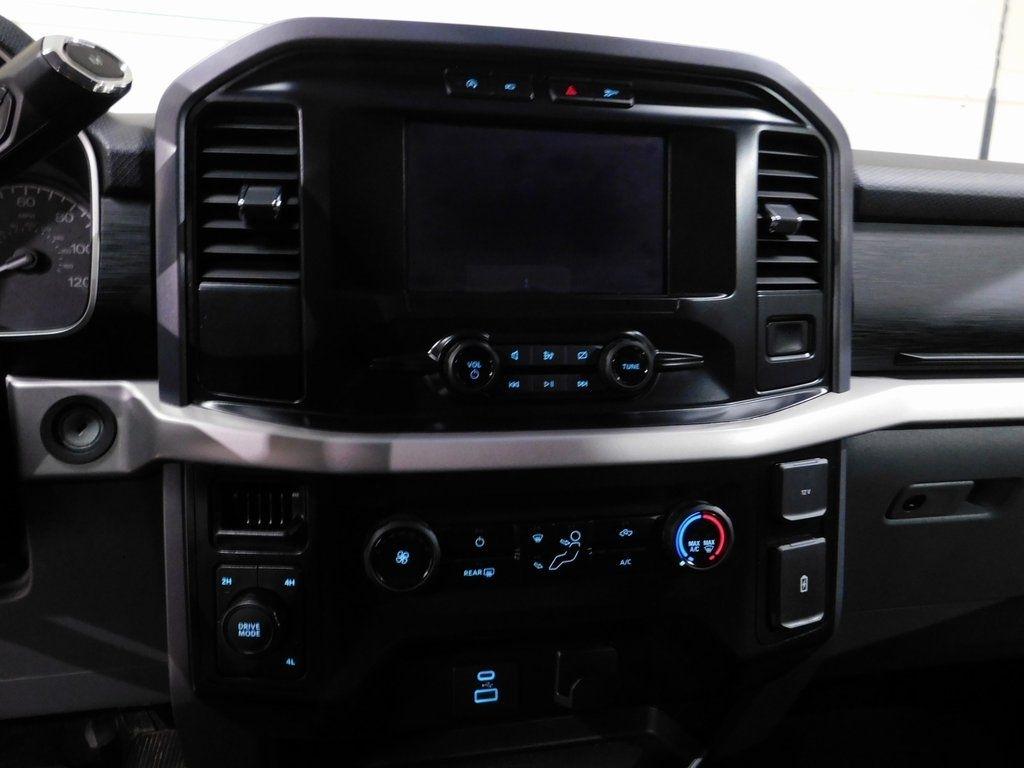 Ford F-150 XLT SuperCrew 5.5-ft. Bed 4WD 2023