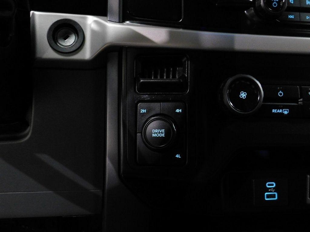 Ford F-150 XLT SuperCrew 5.5-ft. Bed 4WD 2023