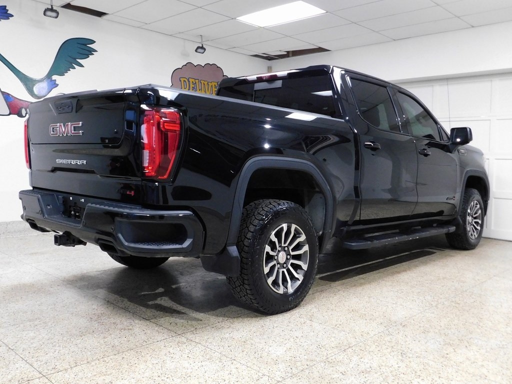 GMC Sierra 1500 AT4 Crew Cab Long Box 4WD 2020