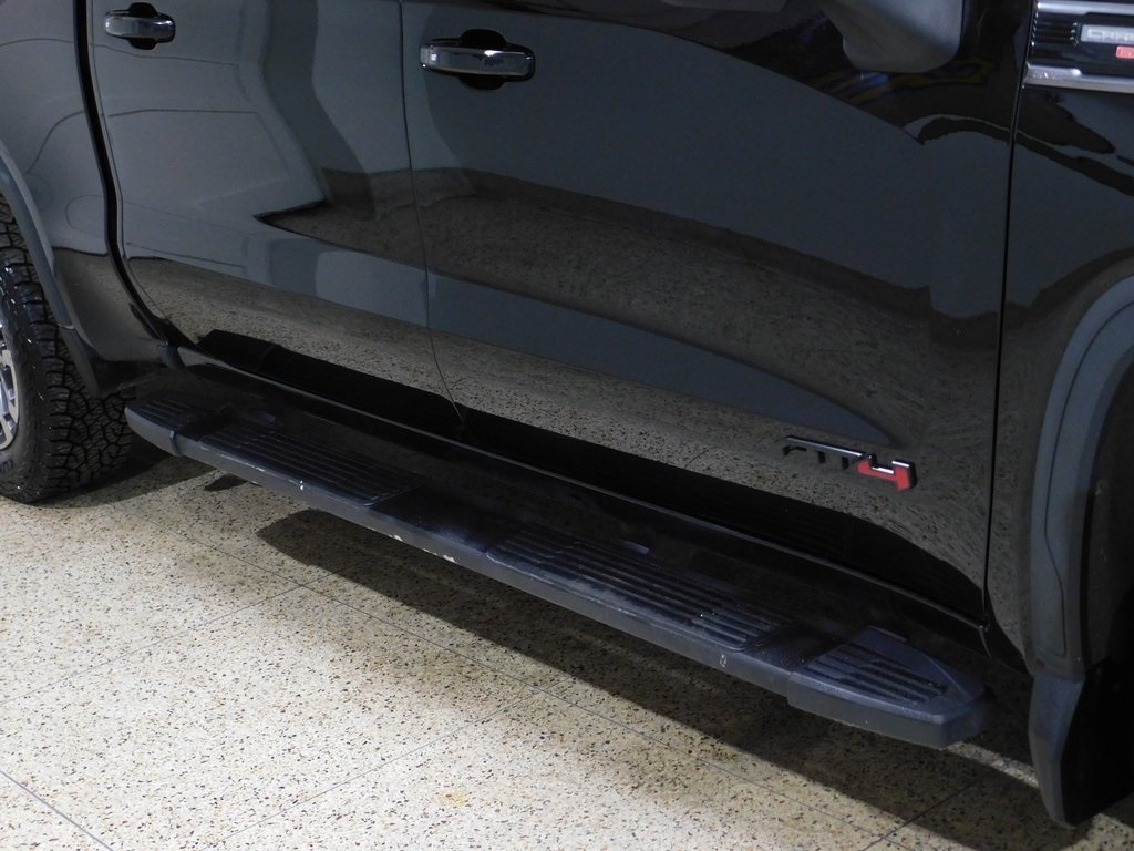 GMC Sierra 1500 AT4 Crew Cab Long Box 4WD 2020