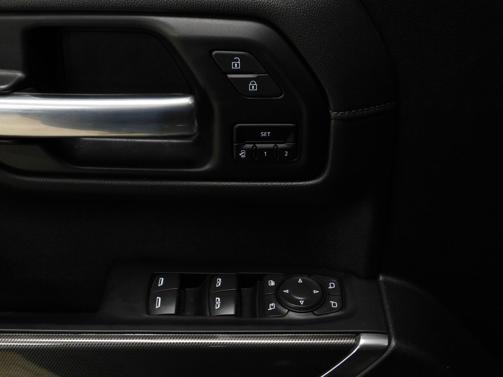 GMC Sierra 1500 AT4 Crew Cab Long Box 4WD 2020