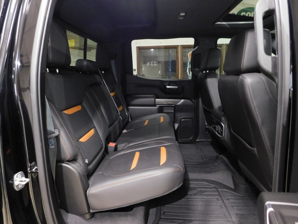 GMC Sierra 1500 AT4 Crew Cab Long Box 4WD 2020