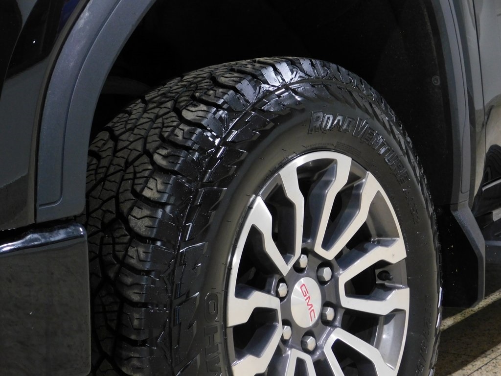 GMC Sierra 1500 AT4 Crew Cab Long Box 4WD 2020