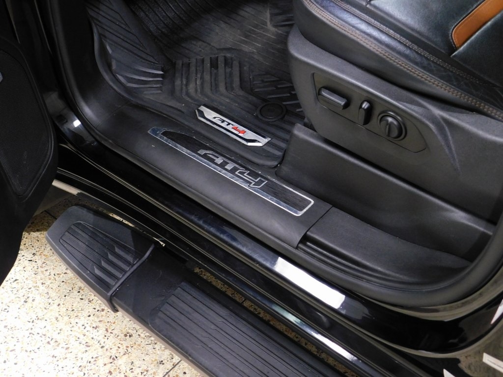 GMC Sierra 1500 AT4 Crew Cab Long Box 4WD 2020