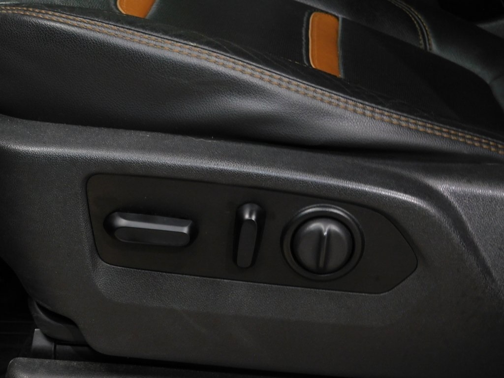 GMC Sierra 1500 AT4 Crew Cab Long Box 4WD 2020