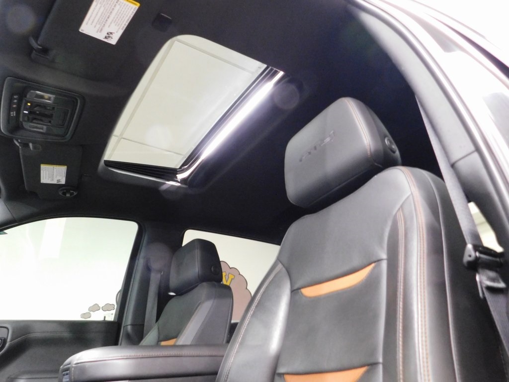 GMC Sierra 1500 AT4 Crew Cab Long Box 4WD 2020