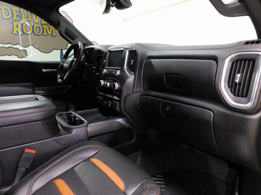 GMC Sierra 1500 AT4 Crew Cab Long Box 4WD 2020