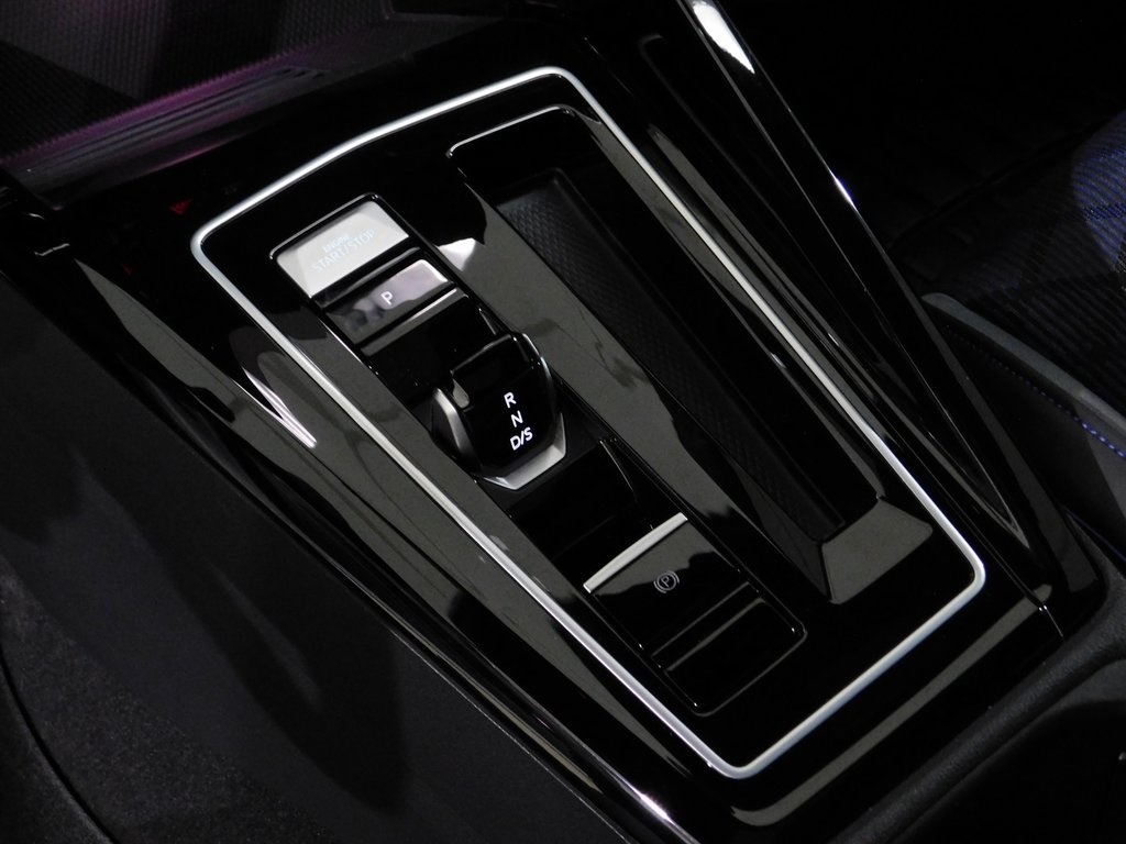 Volkswagen Golf R  2025