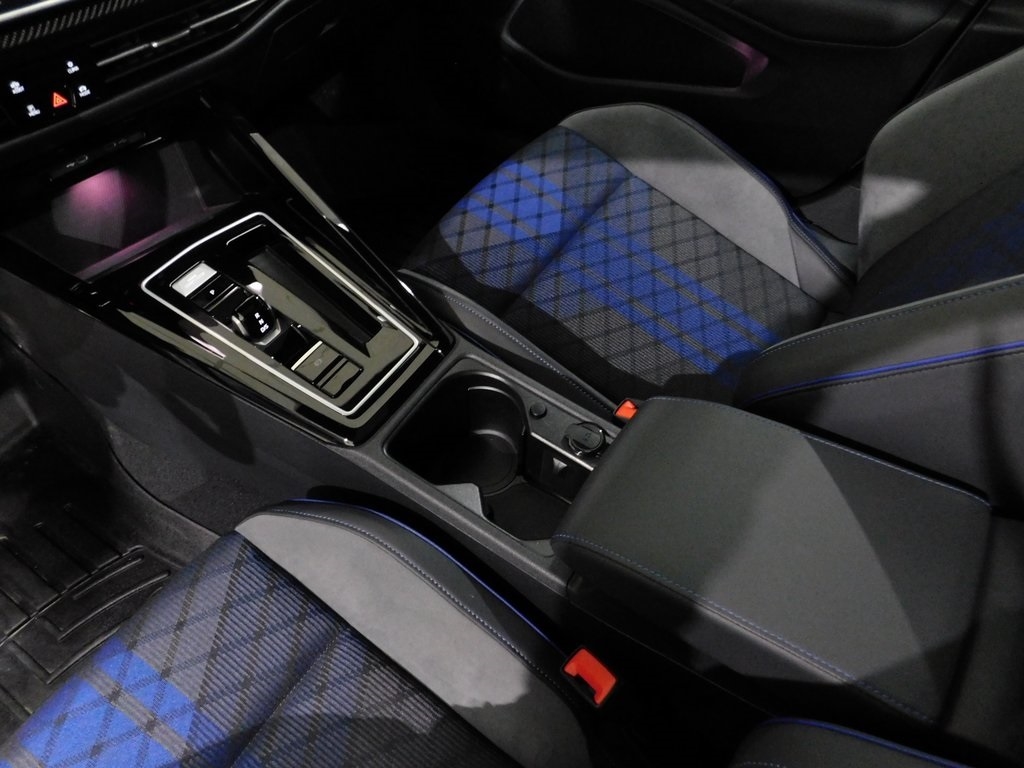 Volkswagen Golf R  2025