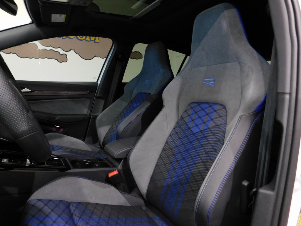 Volkswagen Golf R  2025