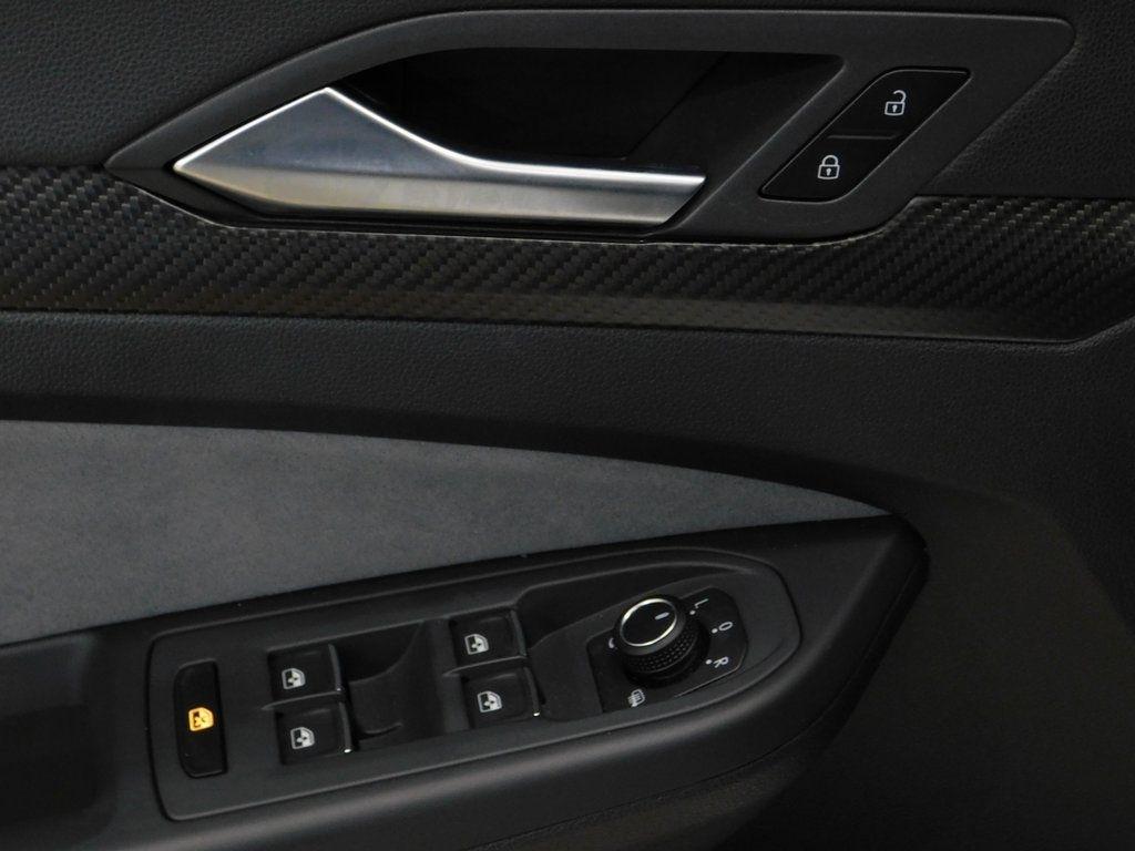 Volkswagen Golf R  2025