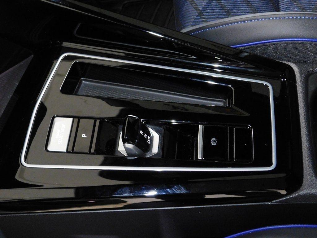 Volkswagen Golf R  2025