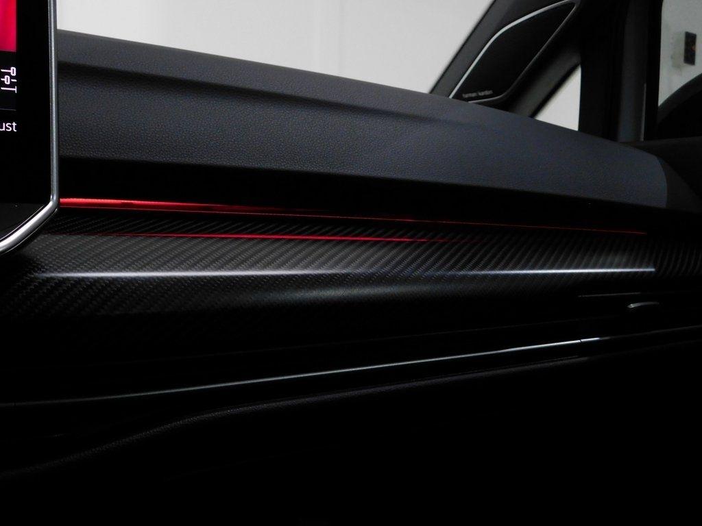 Volkswagen Golf R  2025