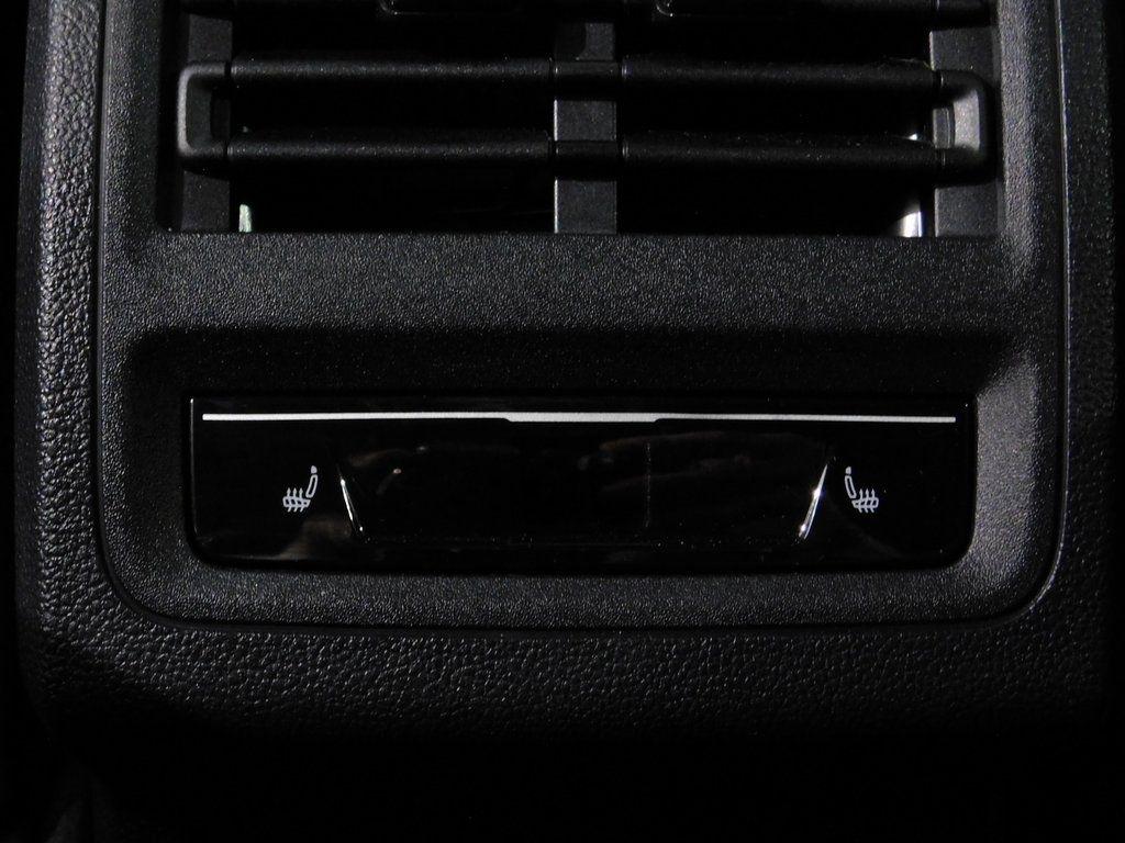 Volkswagen Golf R  2025