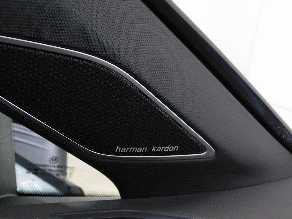 Volkswagen Golf R  2025