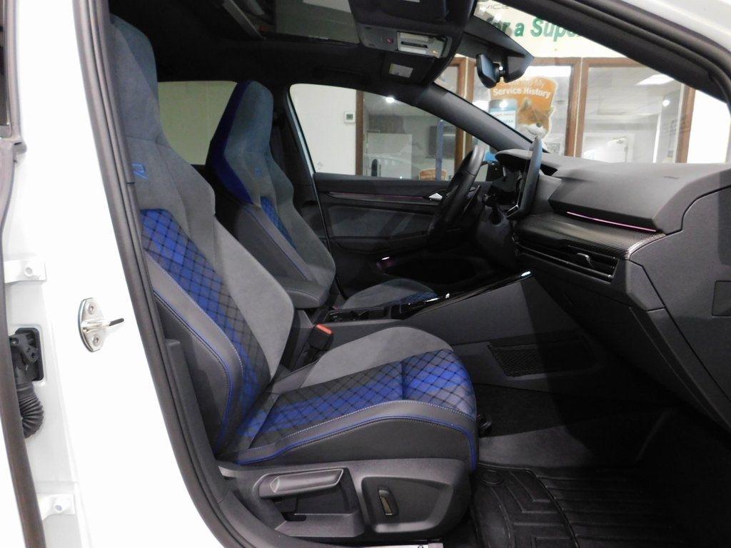 Volkswagen Golf R  2025