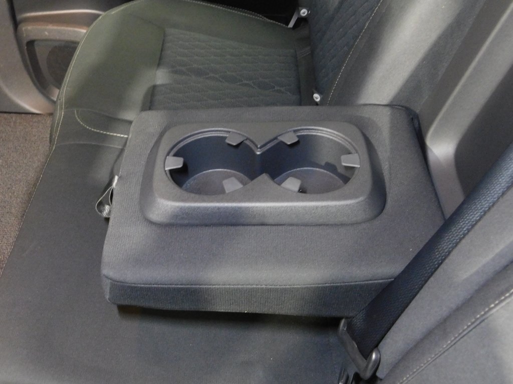 Nissan Titan SV Crew Cab 4WD 2017