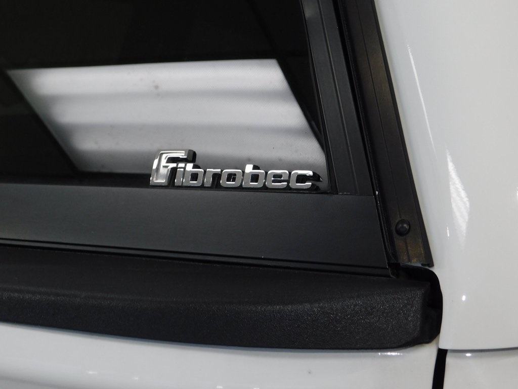 Nissan Titan SV Crew Cab 4WD 2017