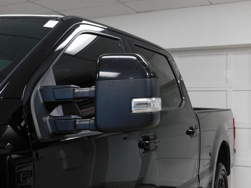 Ford F-250 SD Lariat Crew Cab 4WD 2022