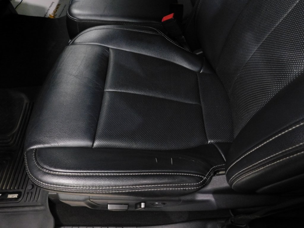 Ford F-250 SD Lariat Crew Cab 4WD 2022