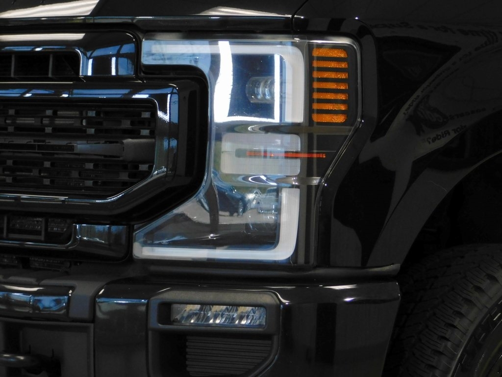 Ford F-250 SD Lariat Crew Cab 4WD 2022