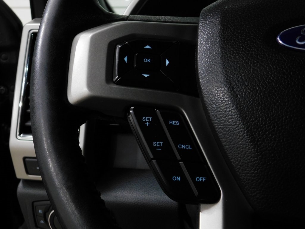 Ford F-250 SD Lariat Crew Cab 4WD 2022