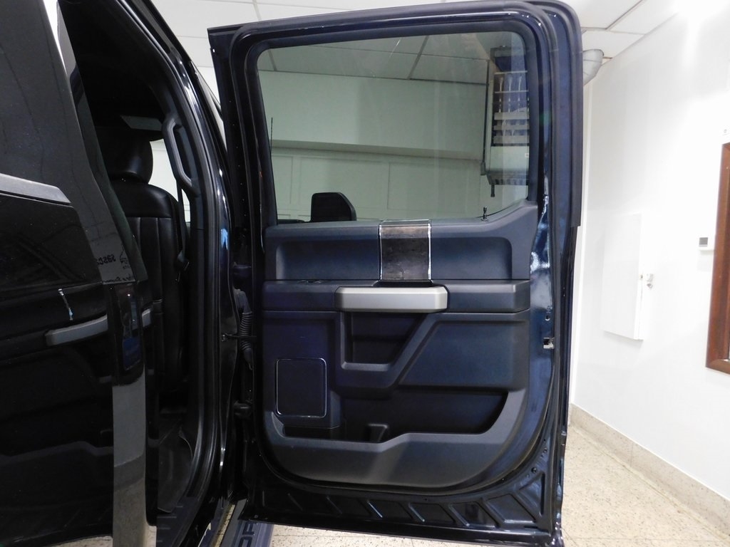 Ford F-250 SD Lariat Crew Cab 4WD 2022