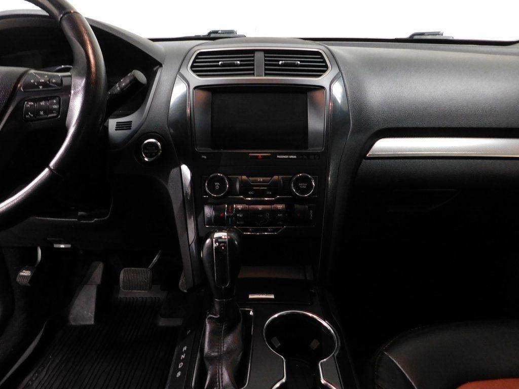 Ford Explorer XLT 4WD 2019