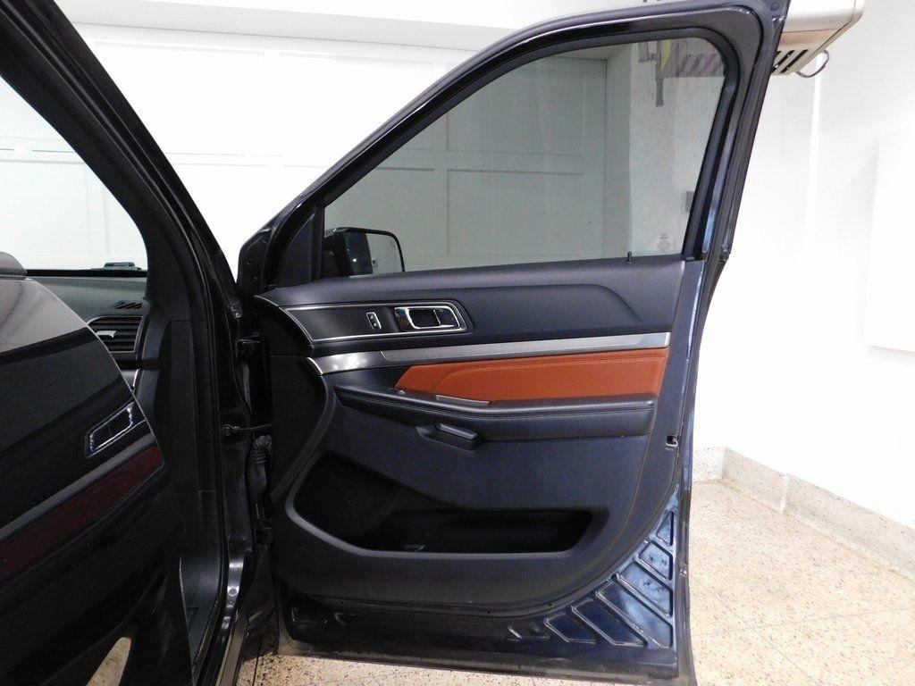 Ford Explorer XLT 4WD 2019