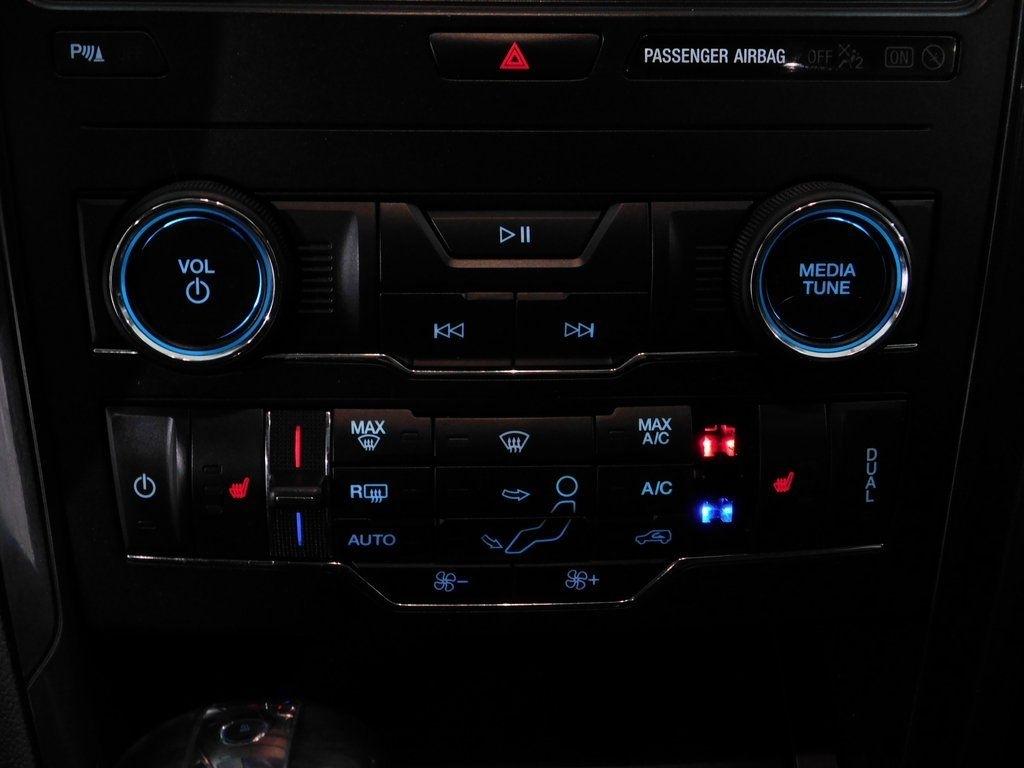 Ford Explorer XLT 4WD 2019