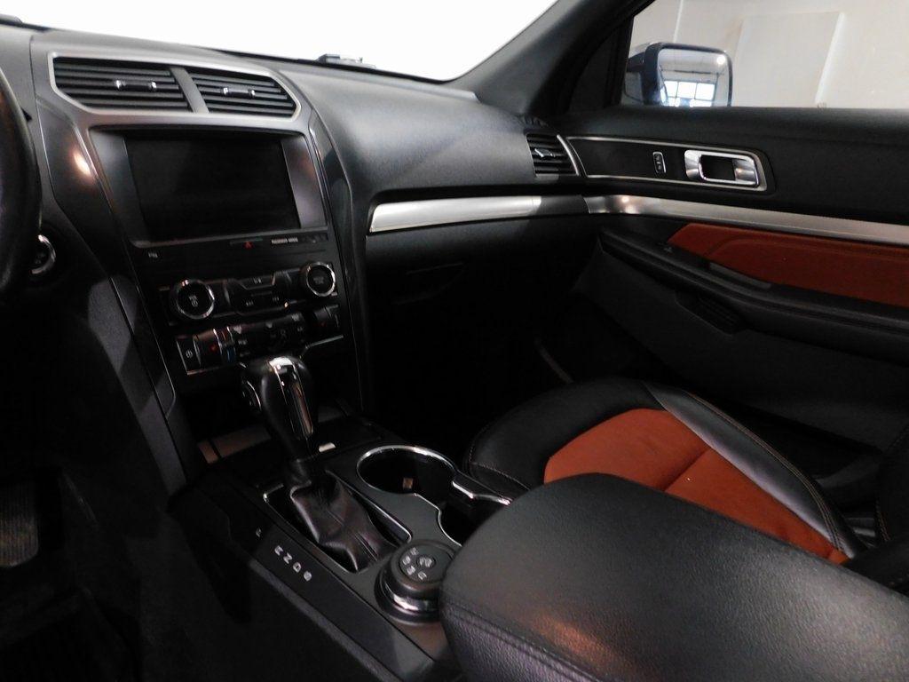 Ford Explorer XLT 4WD 2019