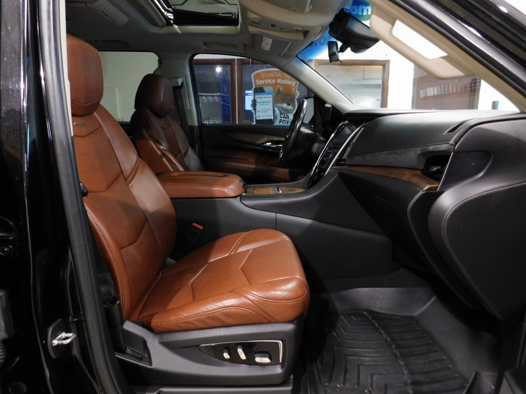 Cadillac Escalade ESV Luxury 4WD 2019