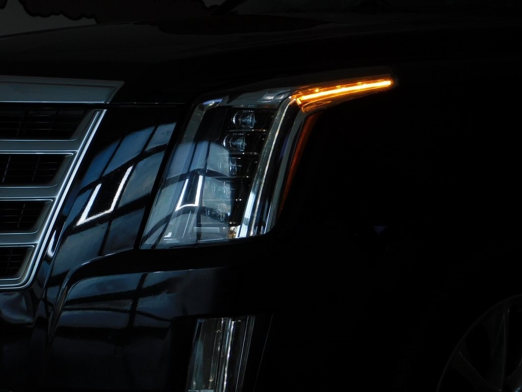 Cadillac Escalade ESV Luxury 4WD 2019