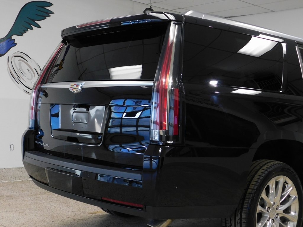 Cadillac Escalade ESV Luxury 4WD 2019