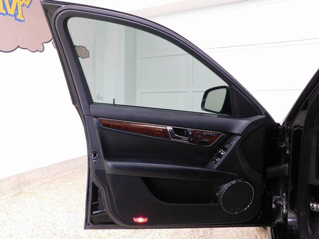 Mercedes-Benz C-Class C63 AMG Sport Sedan 2009