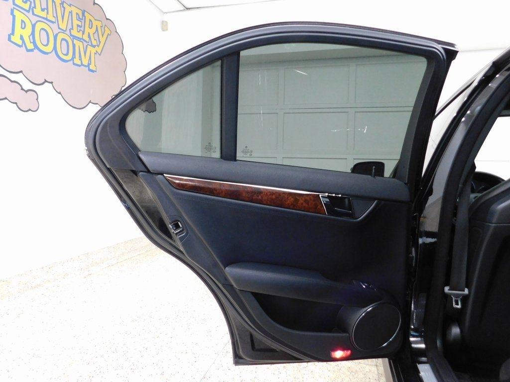 Mercedes-Benz C-Class C63 AMG Sport Sedan 2009