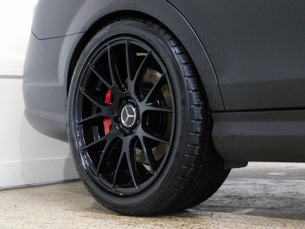 Mercedes-Benz C-Class C63 AMG Sport Sedan 2009